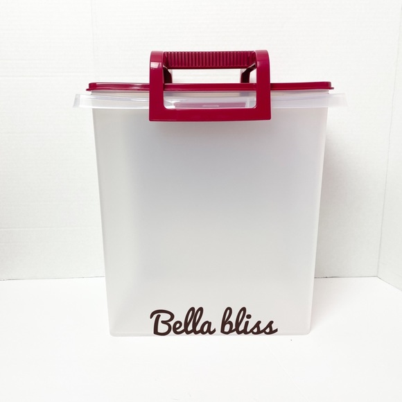 Tupperware Large Carry all with handle new - Picture 3 of 4